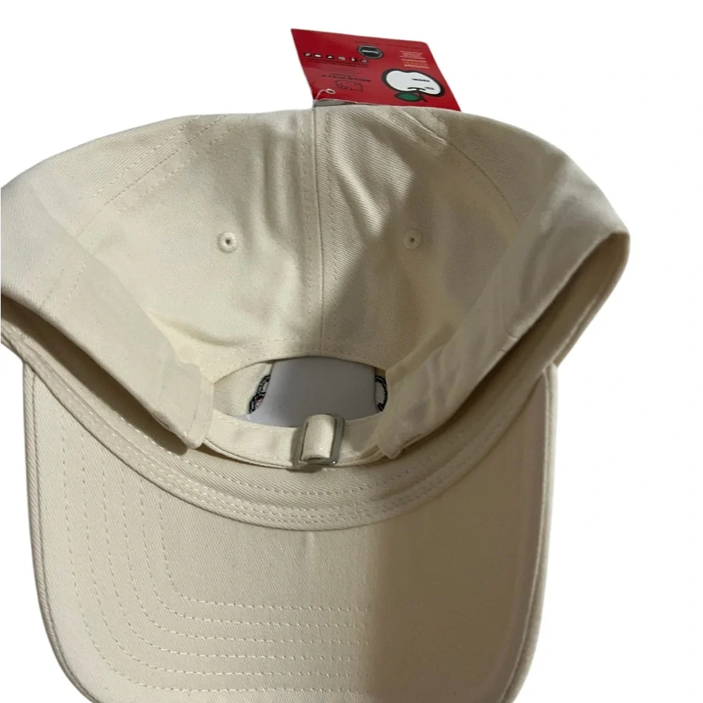 Hello Kitty Embroidered Character Head Art Adult White Baseball Cap NWT - Picture 6 of 7